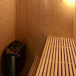 New Log With Sauna, Waxing Shed & Bench At بيت للعطل
