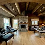 بيت للعطل New Log With Sauna, Waxing Shed & Bench At *