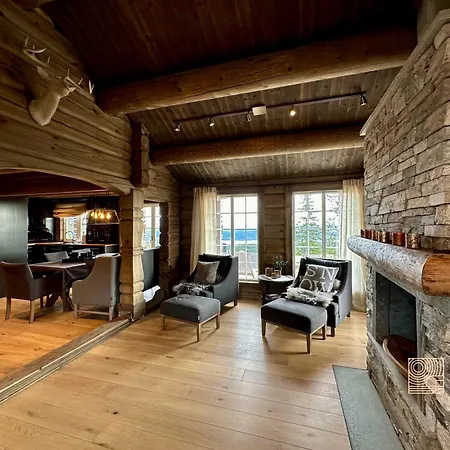 펜션 New Log With Sauna, Waxing Shed & Bench At Sjusjøen