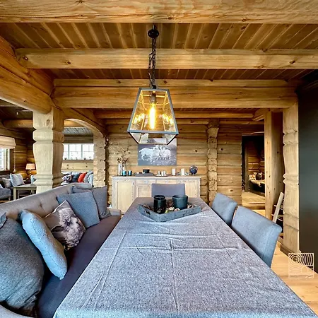 펜션 New Log With Sauna, Waxing Shed & Bench At Sjusjøen