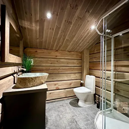 펜션 New Log With Sauna, Waxing Shed & Bench At Sjusjøen