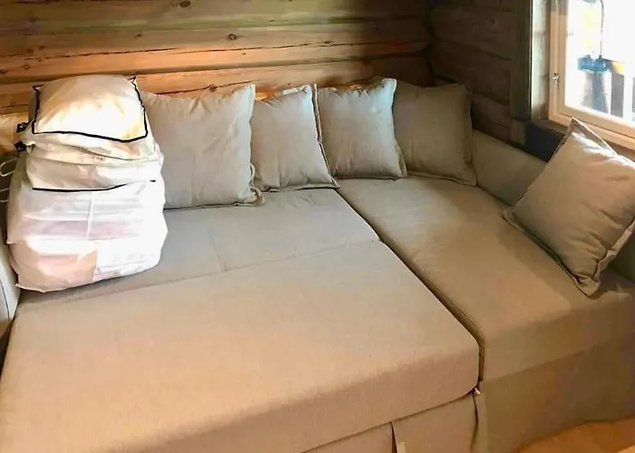 New Log With Sauna, Waxing Shed & Bench At *